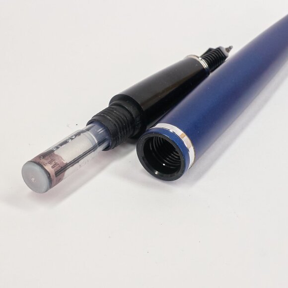 Cross Blue Lacquer Fountain Pen / Made in USA / Smooth Writer - Picture 11 of 11